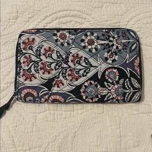 Vera Bradley Quilted Floral Wallet - Black, Pink, Gray